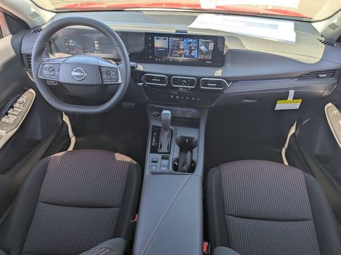 New 2026 Nissan Sentra SR w/ Floor Mat Package FWD image 27