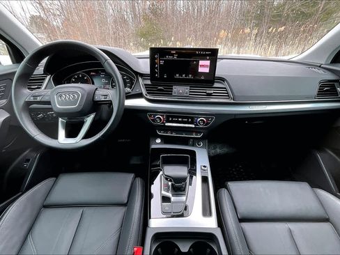 Used 2024 Audi Q5 2.0T Premium image 16