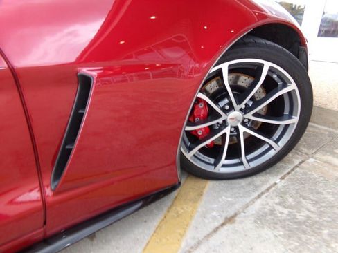 Used 2013 Chevrolet Corvette 427 w/ 1SB Preferred Equipment Group RWD image 31