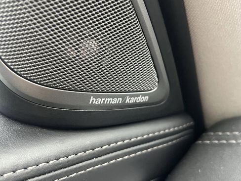 Used 2022 BMW 750i xDrive w/ Executive Package image 15