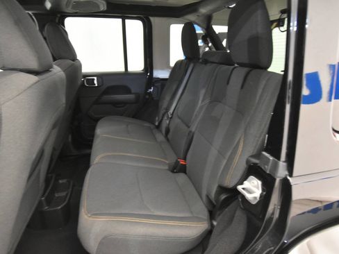 Used 2025 Jeep Wrangler Unlimited Sahara w/ Safety Group image 14