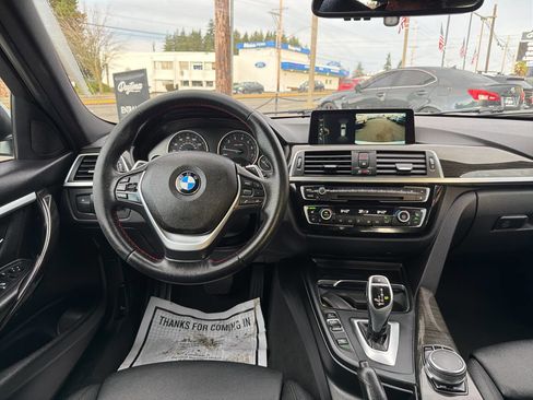 Used 2017 BMW 330i xDrive Wagon image 25