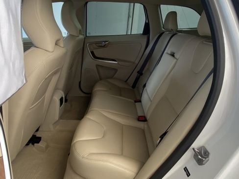 Used 2016 Volvo XC60 T5 Platinum w/ Climate Package AWD/4WD image 20