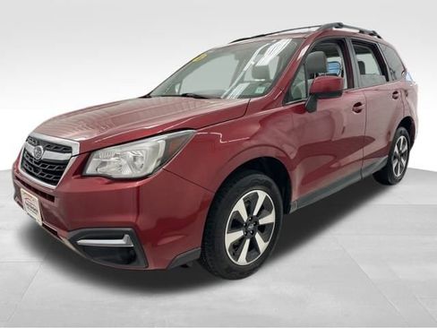 Used 2018 Subaru Forester 2.5i Premium w/ All-Weather Package image 2