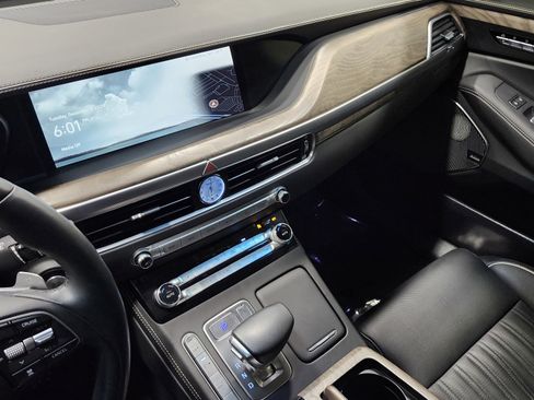 Used 2021 Genesis G90 3.3T Premium image 35