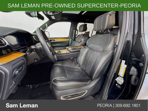 Used 2023 Jeep Grand Wagoneer L Series III w/ Rear Seat Video Group 1 AWD/4WD image 22
