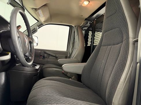 Used 2024 GMC Savana 2500 w/ Driver Convenience Package RWD image 21