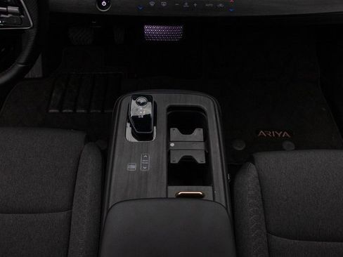 Used 2023 Nissan Ariya FWD image 22