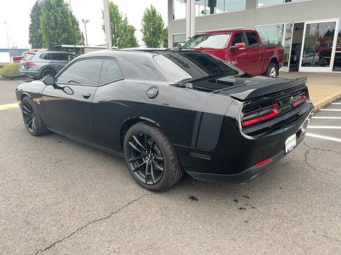 Used 2021 Dodge Challenger R/T Scat Pack w/ Dynamics Package RWD image 11