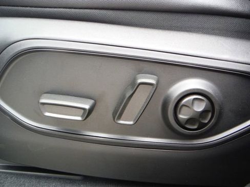 New 2025 Jeep Grand Cherokee L Altitude AWD/4WD image 15