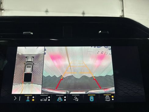 Used 2023 GMC Sierra 1500 AT4 w/ AT4 Premium Package image 29