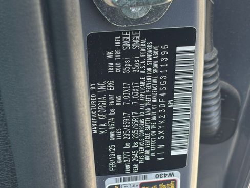 Used 2025 Kia Sportage LX FWD image 24