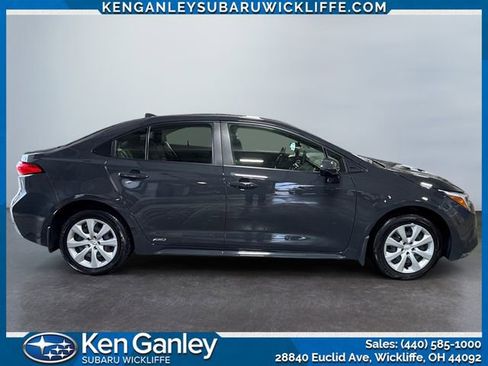 Used 2024 Toyota Corolla LE AWD/4WD image 6