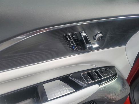 Certified 2024 Cadillac Lyriq Luxury RWD image 43