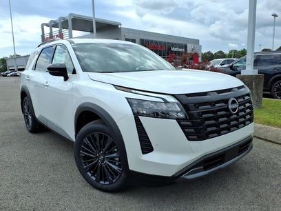 New 2026 Nissan Pathfinder SL