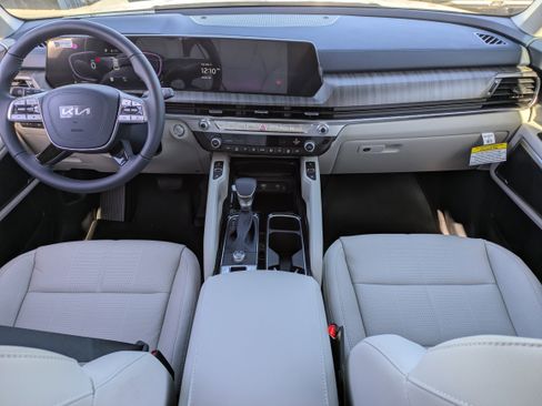 New 2025 Kia Telluride EX image 17