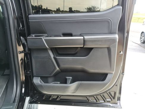 Used 2024 Ford F150 XLT w/ XLT Black Appearance Package AWD/4WD image 17