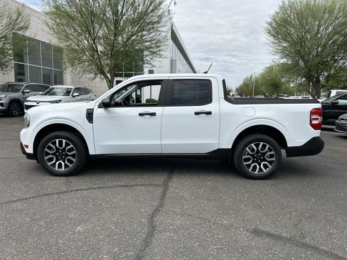 Used 2024 Ford Maverick Lariat FWD image 2