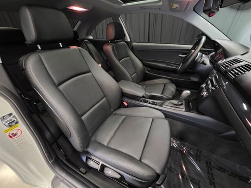 Used 2009 BMW 128i Coupe image 31