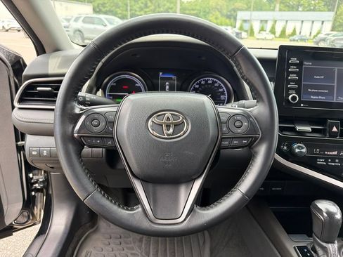 Used 2022 Toyota Camry SE FWD image 15