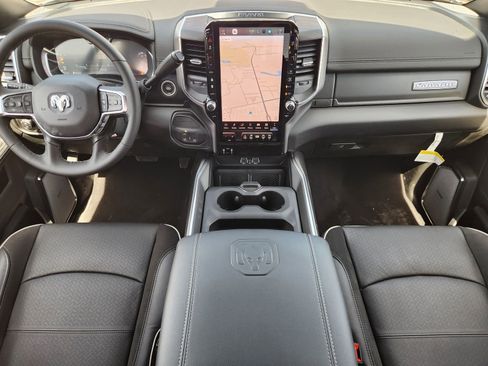 New 2026 RAM 2500 Laramie AWD/4WD image 21