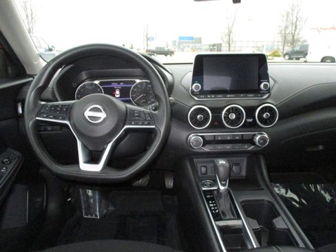Used 2024 Nissan Sentra SV image 13