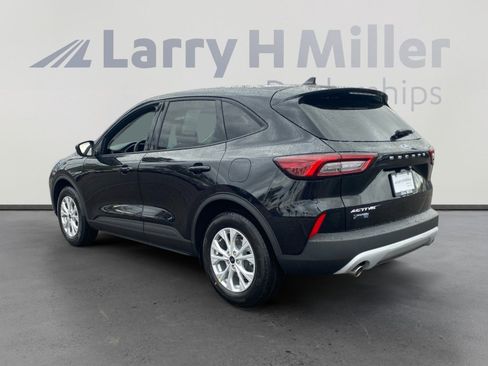 New 2026 Ford Escape Active image 3