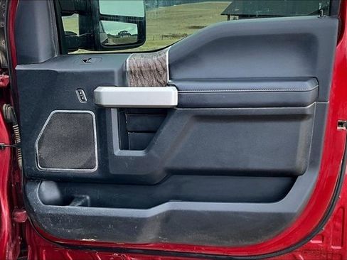 Used 2019 Ford F350 Lariat w/ Lariat Value Package image 28