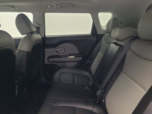 Used 2016 Kia Soul + w/ Primo Package image 18