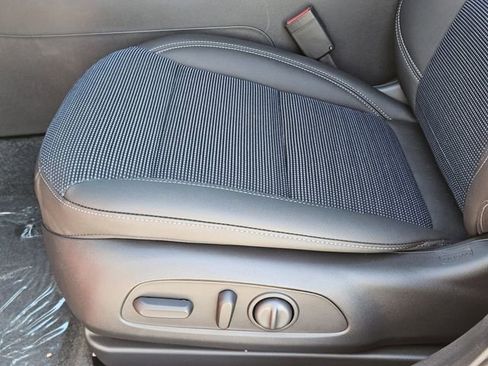 New 2026 Buick Envista Sport Touring w/ Convenience I Package FWD image 17