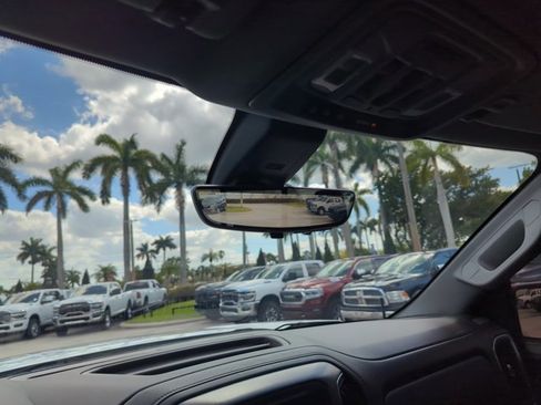 Used 2021 GMC Sierra 1500 Denali w/ Denali Ultimate Package image 11