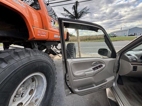 Used 2003 Suzuki XL7 4WD image 26