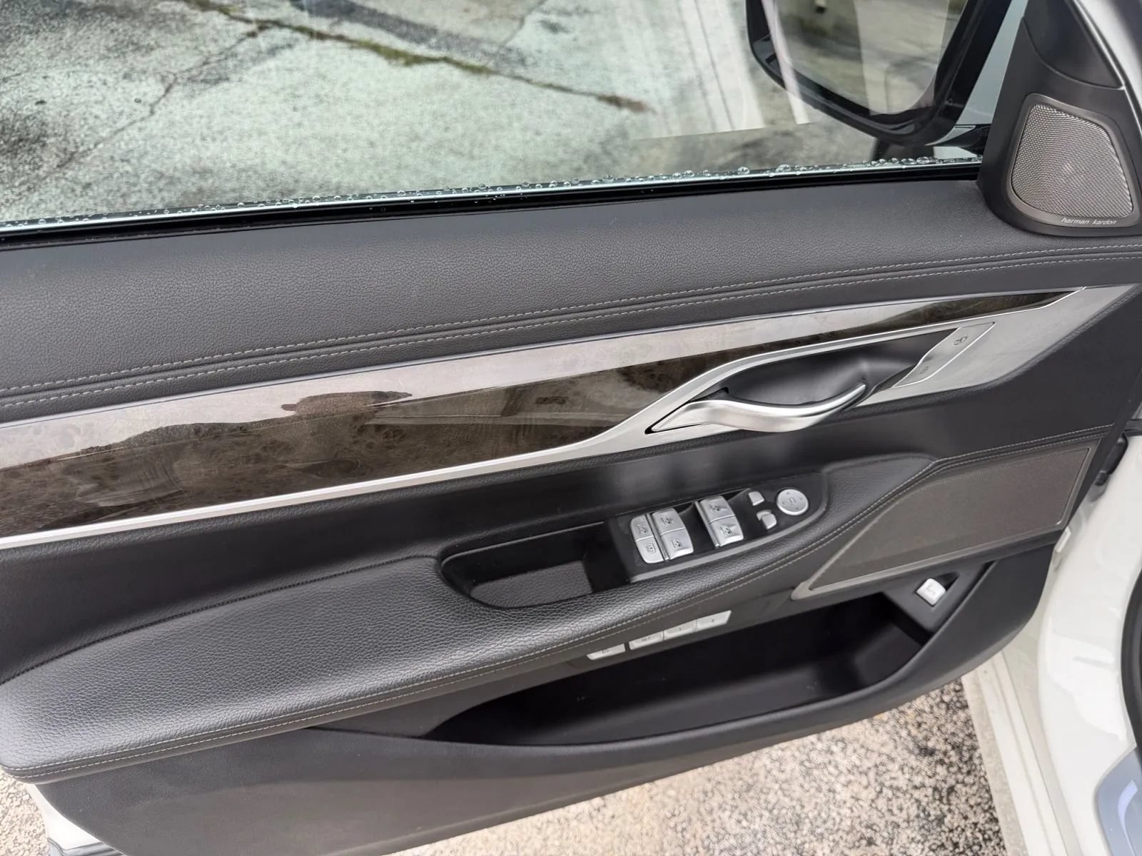 Used 2016 BMW 740i RWD image 11