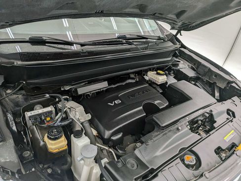 Used 2017 Nissan Pathfinder Platinum w/ Midnight Edition Package image 15