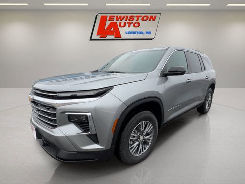 New 2026 Chevrolet Traverse LT w/ Driver Confidence Package image 1