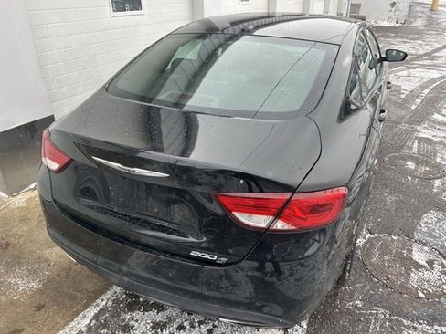 Certified 2016 Chrysler 200 S w/ Comfort Group image 5