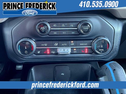 Used 2022 Ford Bronco Wildtrak image 29