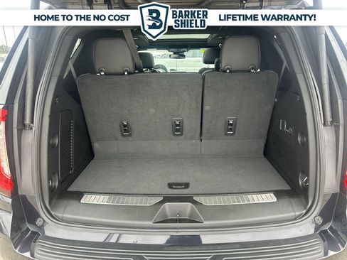 Used 2023 GMC Yukon AT4 w/ AT4 Premium Package AWD/4WD image 34