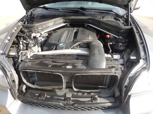 Used 2013 BMW X5 xDrive35i image 15