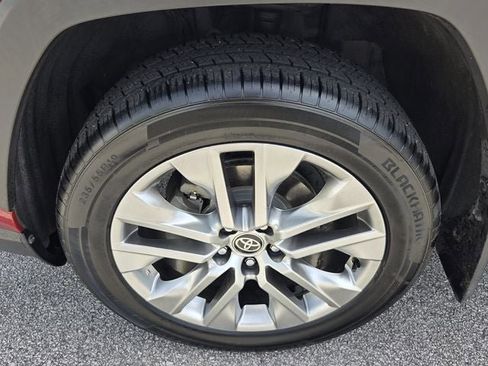 Used 2023 Toyota RAV4 Limited FWD image 9