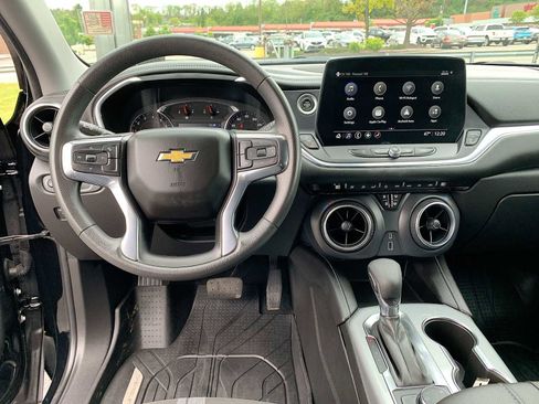 Certified 2023 Chevrolet Blazer LT w/ LPO, Black Grille Bar Package AWD/4WD image 19