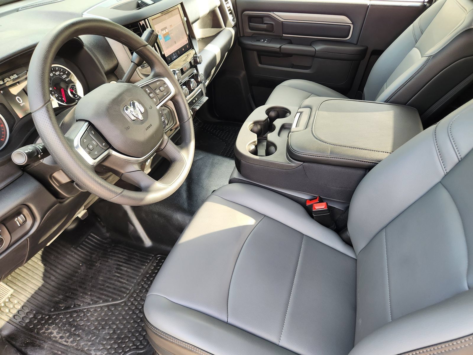 New 2027 RAM 3500 Tradesman AWD/4WD image 13