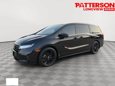 Used 2023 Honda Odyssey Sport image 4