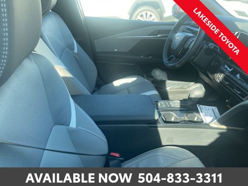 New 2026 Toyota Camry SE image 14