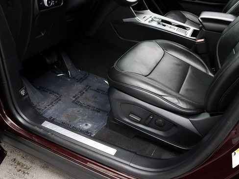 Used 2023 Ford Explorer Limited w/ Equipment Group 301A image 26