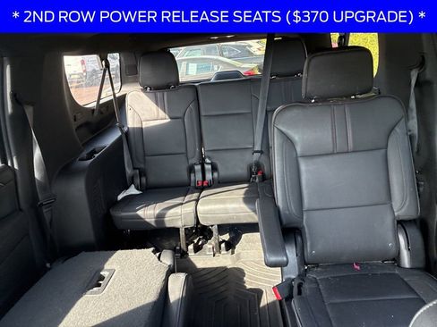 Used 2022 Chevrolet Suburban RST w/ Luxury Package image 6