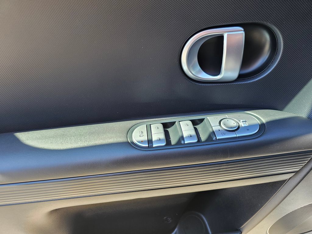 Certified 2024 Hyundai Ioniq 5 SE RWD image 20