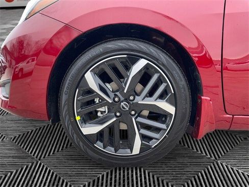 New 2025 Nissan Versa SR w/ Trunk Package image 14