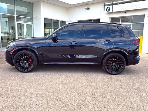 Used 2025 BMW X5 xDrive40i w/ M Sport Package AWD/4WD image 4