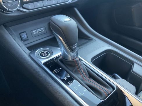 New 2025 Nissan Sentra SR image 20